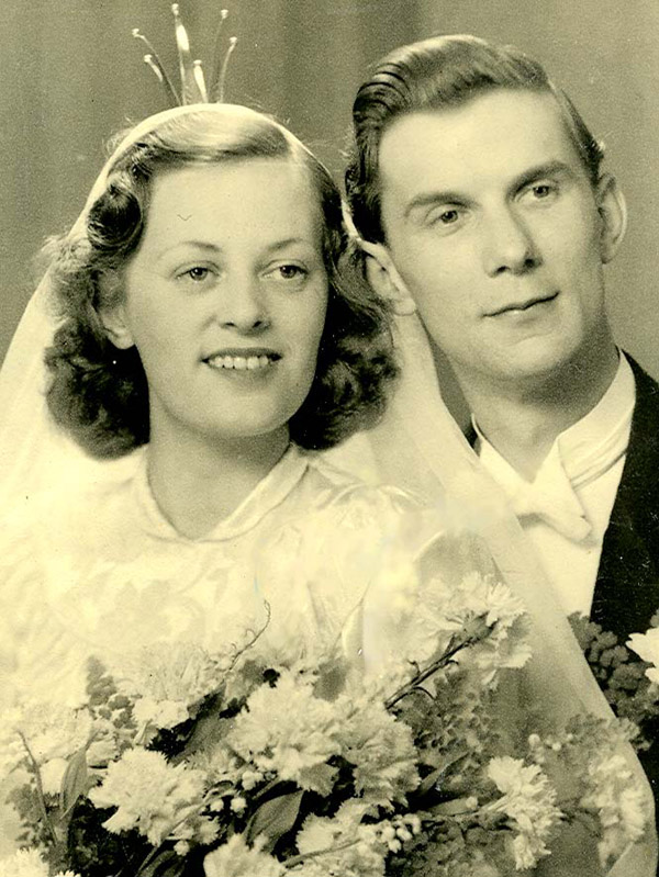 22 mars 1947 - Brollopsfoto James och Kerstin Mac Key.jpg - Bröllopsfoto James och Kerstin Mac Key, 22 mars 1947